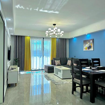 Stayrest Safari Tours New 3 Bedroom Apartments In Kilimani Nairobi With Rooftop Pool Exterior photo