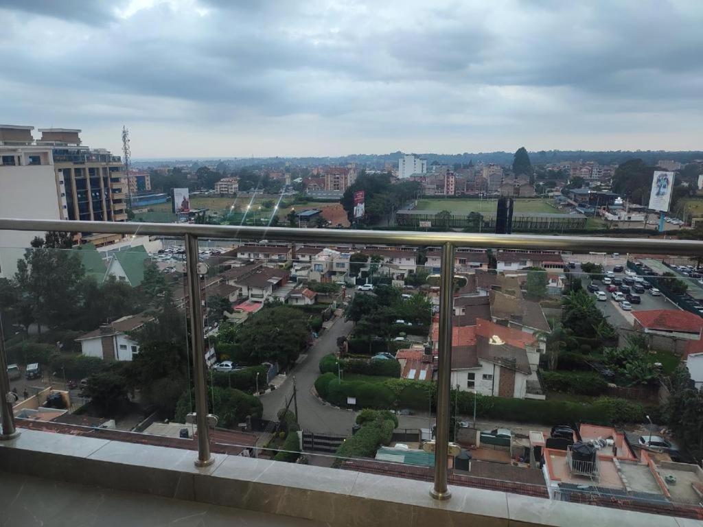 Stayrest Safari Tours New 3 Bedroom Apartments In Kilimani Nairobi With Rooftop Pool Exterior photo